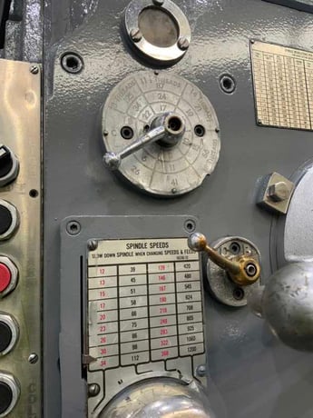 8' -19" Carlton #4A, radial arm drill, 89" x50" base, #6MT, power clamping & elevation, 40 HP, 1980 - Image 9