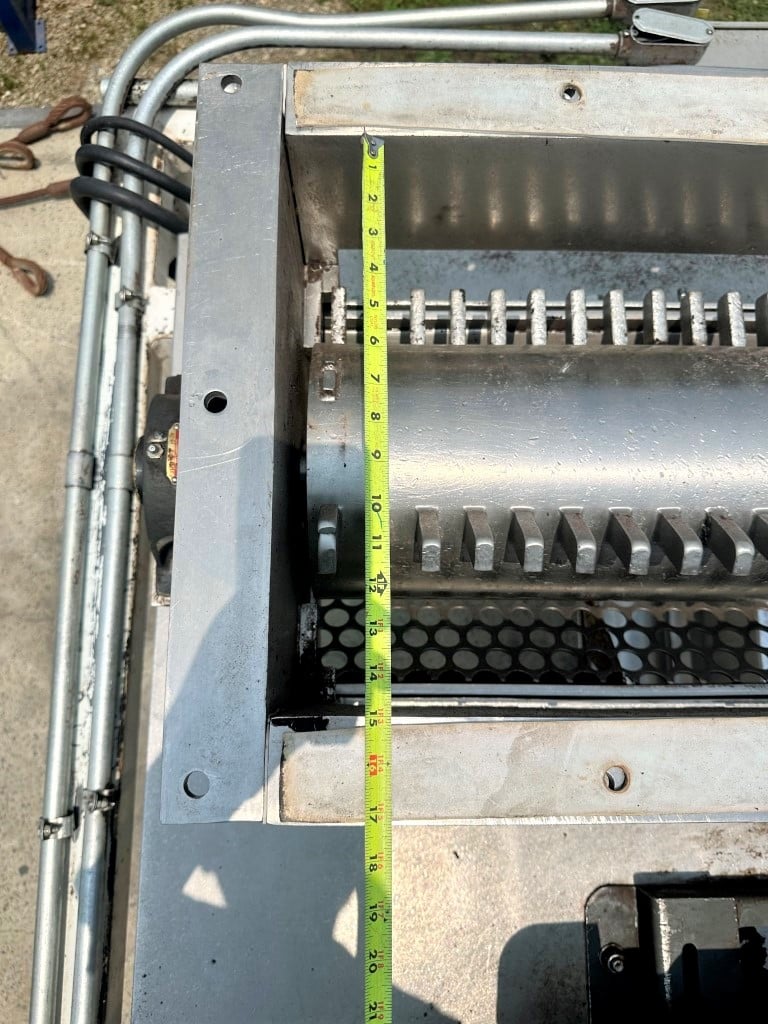 15" x 24" Material Grinder, Stainless Steel, 1" screen openings, 20 HP, 230/460 V. - Image 5