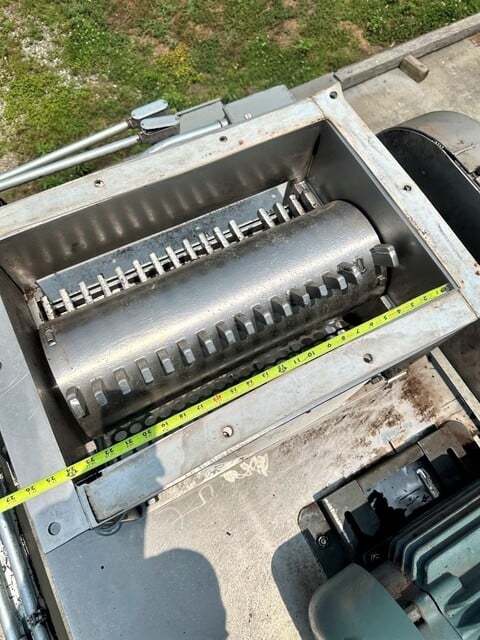 15" x 24" Material Grinder, Stainless Steel, 1" screen openings, 20 HP, 230/460 V. - Image 6