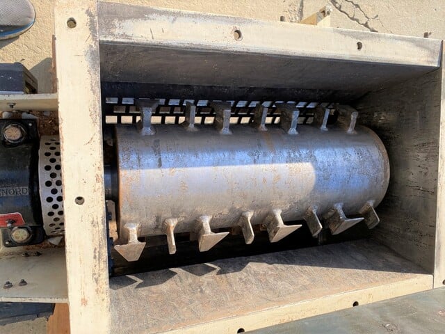 20" x 23" Machine & Process Design, crusher, 22" L x 8" W crusher wheel, 20 HP, 230/460 V. - Image 3