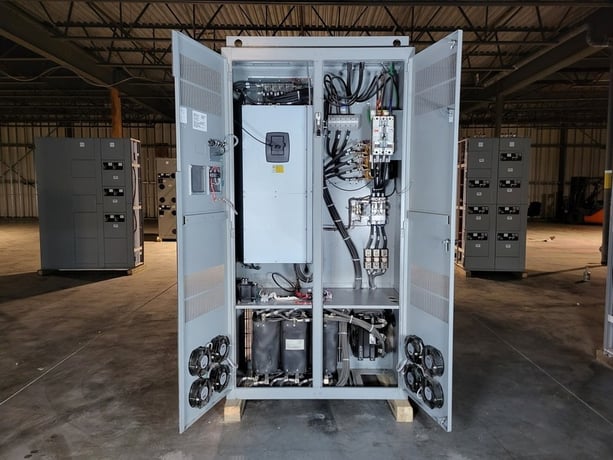 200 HP Eaton, CPX9000, CPX20015AAC7P1, VFD, 600 Volts, 3 phase - Image 2