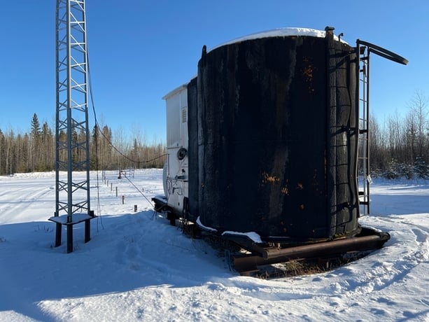 16" Sweet Vertical Inlet Separator 3 Phase, 720 psi - Image 3
