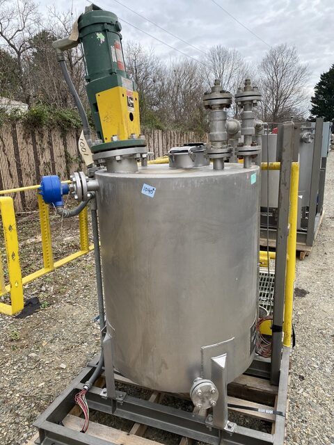 100 gallon Bran Luebbe, Stainless Steel mix tank w/mixer, 30" dia. x 36" straight side tank, 42" W x 80" L - Image 2