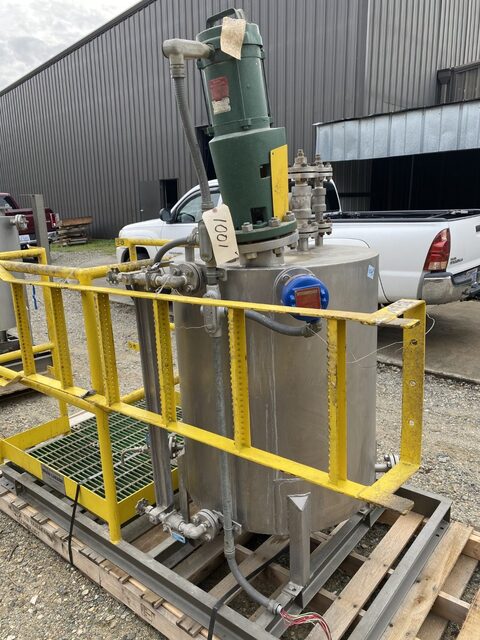 100 gallon Bran Luebbe, Stainless Steel mix tank w/mixer, 30" dia. x 36" straight side tank, 42" W x 80" L - Image 8