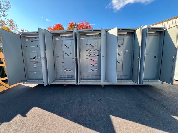 1200 Amps, Siemens #Pioneer Switchgear Main Switch GFI, 277/480 Volts, 3 phase, 4 wire, Nema 3R - Image 1