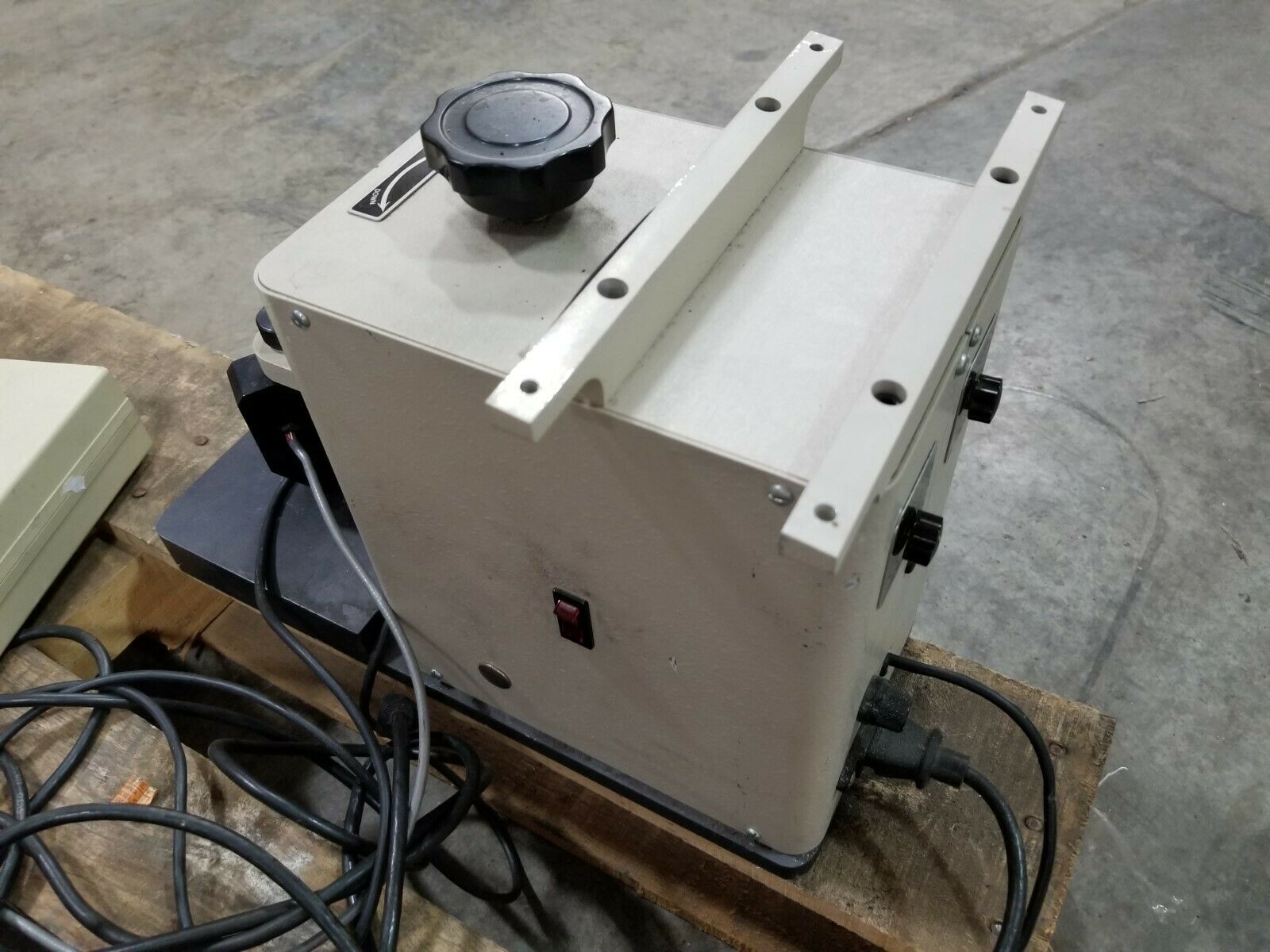 Shore Instrument & Mfg #716, hardness tester - Image 3
