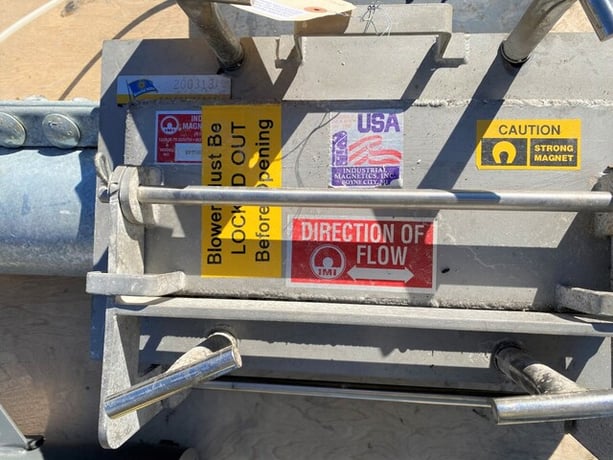 5" Industrial Industrial Magnetics Inc. EPT5000RA064, pneumatic conveying tube magnet, Stainless construction - Image 4