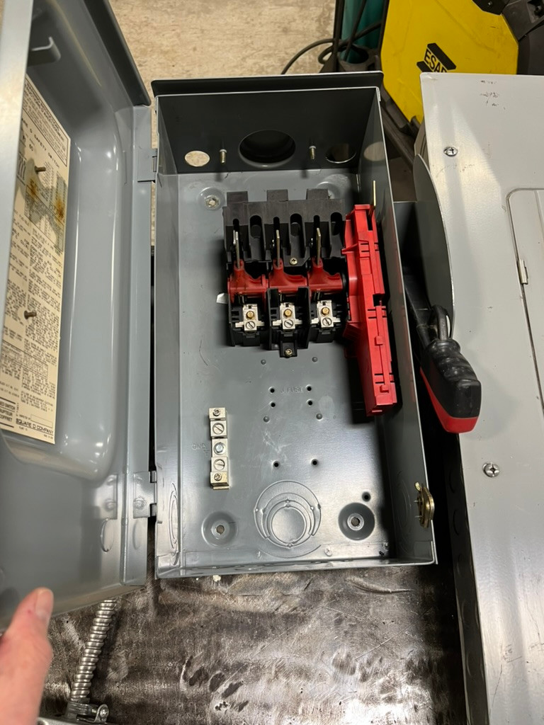 60 Amp. Square D, non-fused disconnect switch - Image 2
