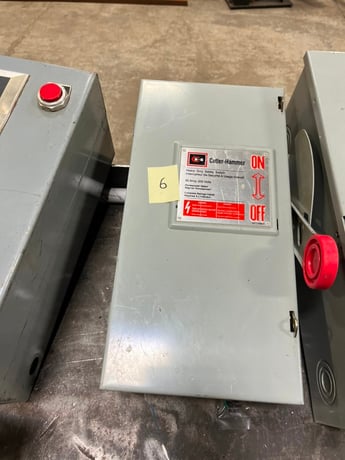 60 Amp. Cutler-Hammer, fused disconnect - Image 1