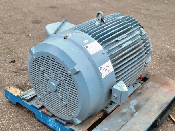 125 HP 3565 RPM Reliance, Frame 444TS, TEFC, continuous duty, type P, 460 Volts - Image 5