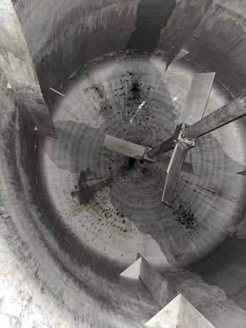 2200 gallon Alloy Fabricators, Stainless Steel jacketed mix tank, dished top & bottom, 1991 - Image 2
