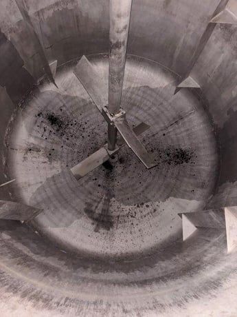 2200 gallon Alloy Fabricators, Stainless Steel jacketed mix tank, dished top & bottom, 1991 - Image 3