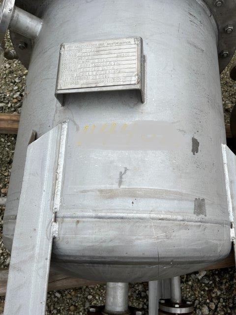 53 gallon Alloy Fabricators, 304 Stainless Steel tank with internal coils, flat flanged top, dished bottom - Image 2