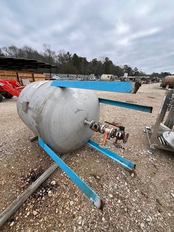 735 gallon Alloy Fabricators, 304 Stainless Steel tank, dished top & bottom, 48" dia. x 44" straight side - Image 5