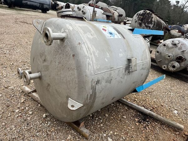 735 gallon Alloy Fabricators, 304 Stainless Steel tank, dished top & bottom, 48" dia. x 44" straight side - Image 6