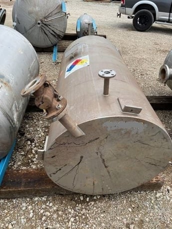 200 gallon Stainless Steel tank - Image 1