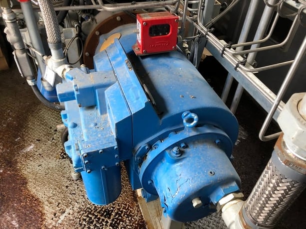 84 HP Compair #822GK06-078, rotary vane compressor, 3-stage, 1800 RPM, Cummins G5.9L NG engine, 2007 - Image 3