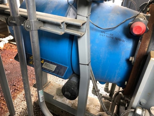 84 HP Compair #822GK06-078, rotary vane compressor, 3-stage, 1800 RPM, Cummins G5.9L NG engine, 2007 - Image 6