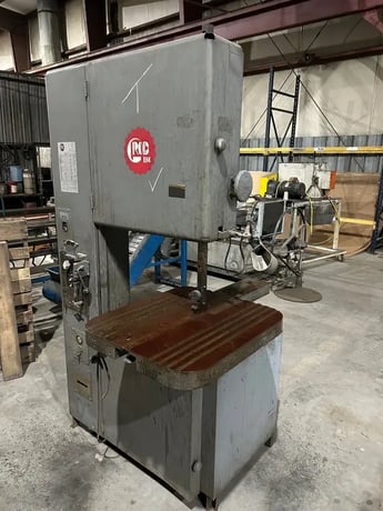 24" x 12" Grob #4V-24, vertical band saw, 3 HP, 1" x 177" blade, 40-5000 FPM, 24" x28" tilt table, 1973 - Image 1