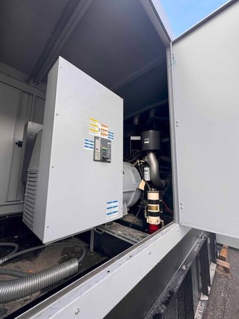 500 KW mtu #DS500, diesel generator set, MGC 2000 control panel, 480 Volts, 101 hours, 2020 - Image 9