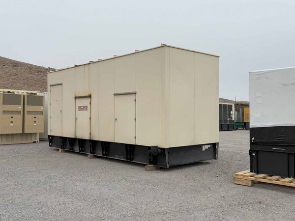 800 KW Baldor #IDLC800-2M, diesel generator set, sound attenuated enclosure, ComAp InteliGen ctrl, 480 Volts - Image 2