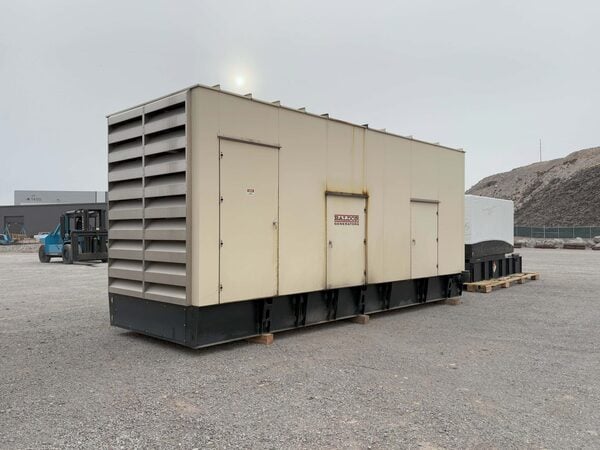 800 KW Baldor #IDLC800-2M, diesel generator set, sound attenuated enclosure, ComAp InteliGen ctrl, 480 Volts - Image 5