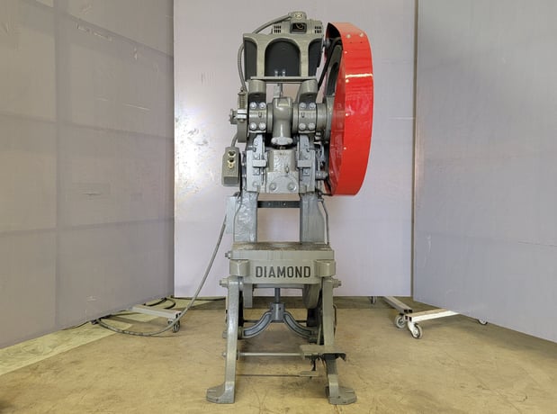 35 Ton, Diamond Multimax #35, mechanical punch, 3" stroke, 15" x 22" table, 3 HP, 230 V. - Image 1