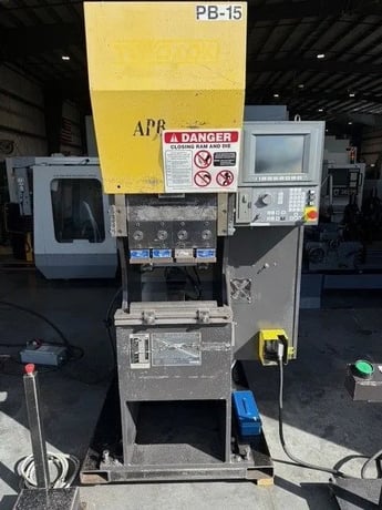 20 Ton, Toyokoki #APB-184U, servo electric CNC press brake, 3.93" stroke, pendant Control - Image 4