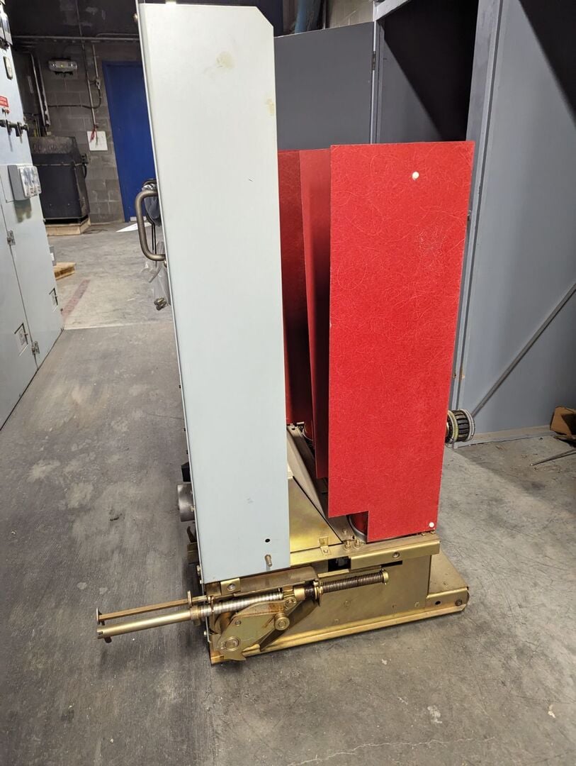 Brown Boveri & CIE, 15HKS, power circuit breake, 3-pole, 15000 Volts, new surplus - Image 7