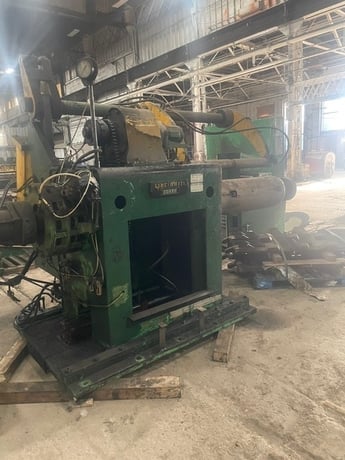 40000 lb. Cincinnati Forte, mandrel uncoiler, 72" outside dimensions, 20" ID, 4 leaf mandrel design, sliding - Image 2