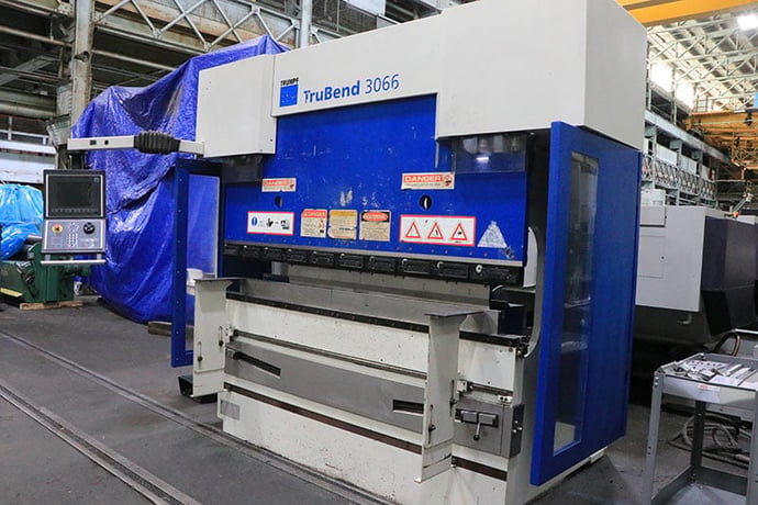 73 Ton, Trumpf #Trubend-3066, CNC hydraulic press brake, 6' overall, 69" between housing, Delem DA-65T - Image 1