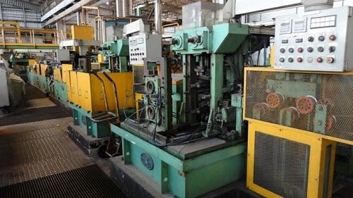 .625" x .03" Mori Machinery Corp. #MIU-30, rafted tube mill, 1999 - Image 3
