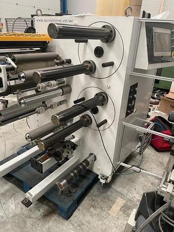 13.75" Duplex narrow web turret, SRC Systems #TW525, edge guide, manual turret operation, 2016 - Image 1