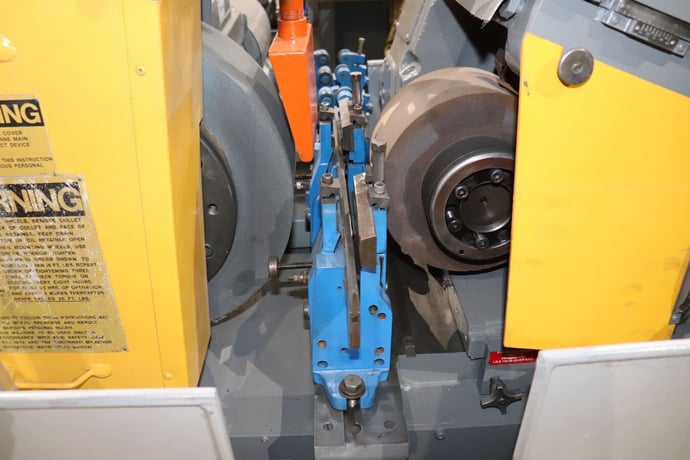 Cincinnati Milacron DR, Centerless Grinder, 0.062"-3" work capacity, 24" x 8" grind wheel, 13" x 8' - Image 10