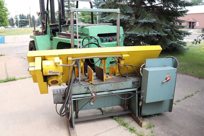 15" x 17" W.f. Wells #F-15-2, Horizontal Band Saw, 11.5" L x 8" H clamp vise, 10.5 gallon coolant tank - Image 2