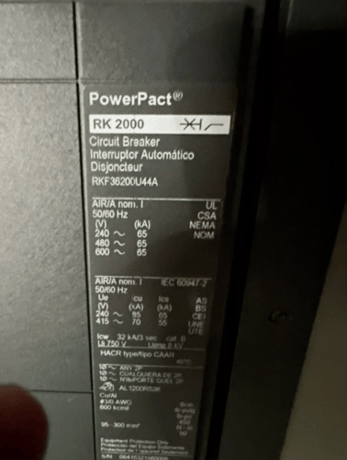 2000 Amps, Square D #QED, switchboard main breaker with distribution, 480 Volts indoor - Image 3