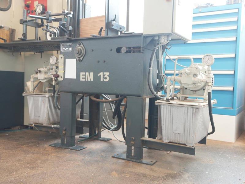 Weinig #EM-13, hopper feeder, 1997 - Image 1