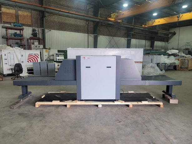 L3 Communication s #PX208, baggage scanner X-ray system, 82.5 x 65.4 cm tunnel, 2014 - Image 1