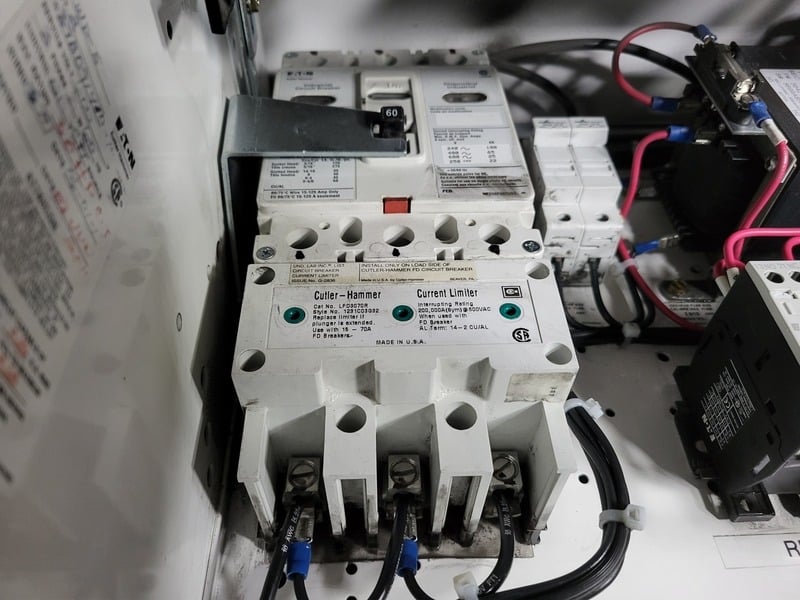 30 HP Eaton Cutler-Hammer, SVX030A1-5A4N1, VFD, 600 Volts, 3 phase, like new - Image 9