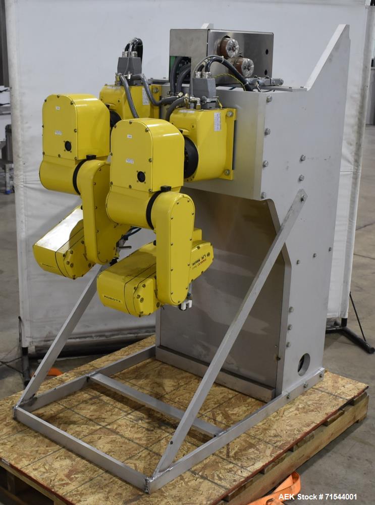 Fanuc, LR Mate 100iB, Robots, set of (2), 5-Axis, 3 kg Payload, 620 mm Reach, 2005 - Image 2