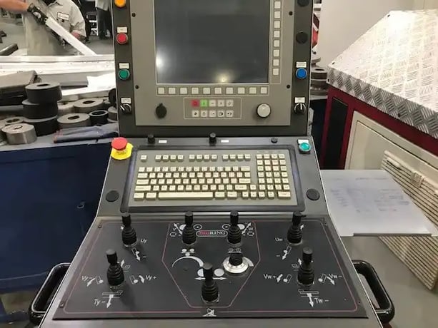 7.8" x 7.8" x .78" Tauring #Alpha-200, CNC hydraulic angle bending roll, Alpha200CNCi Control, 24.1 HP, 2014 - Image 3