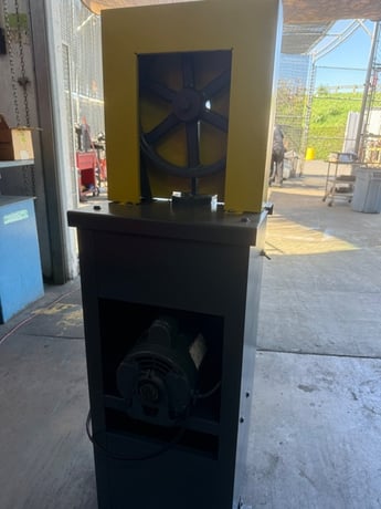 Ruoff #V-Notch, Notcher, Up to 16 gauge Mild Steel 20 gauge Stainless, 20 FPM and up, 240 punches per minute - Image 2