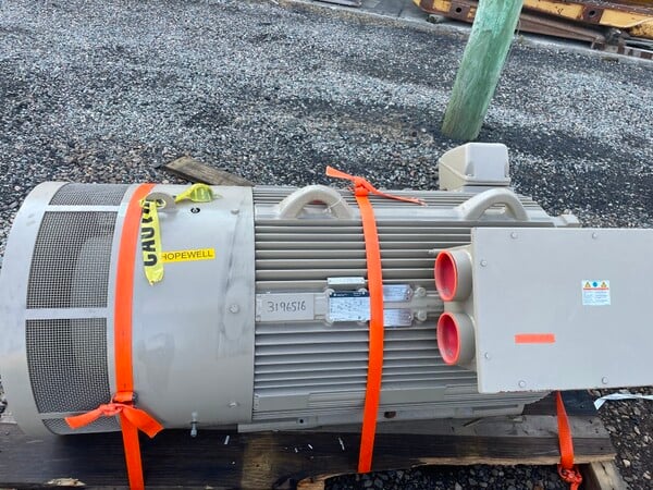 350 HP 1200 RPM General Electric, Frame 5011LL, TEFC, Ball, 2300/4160 Volts, new surplus, nice - Image 1