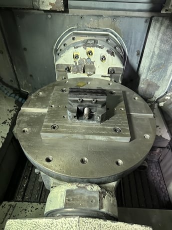 Mazak #VCU-500A, CNC vertical machining center, 30 automatic tool changer, 21.8" X, 19.8" Y, 20" Z, 12000 - Image 4
