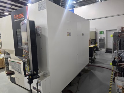 Mazak #VCU-500A, CNC vertical machining center, 30 automatic tool changer, 21.8" X, 19.8" Y, 20" Z, 12000 - Image 7