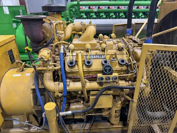 270 KW Caterpillar #3408, diesel generator, 277/480 Volts - Image 2
