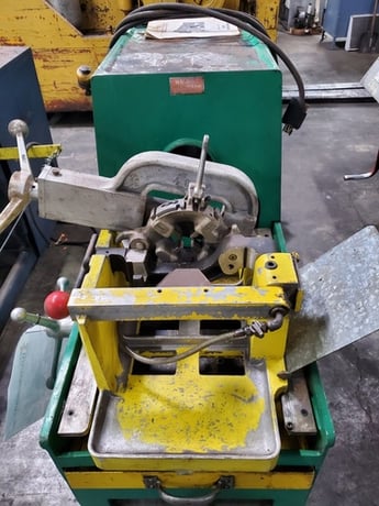 5/8" - 3" Greenlee #460 Auto Threader, 1/2" thru 4" pipe, right hand threading only, 1977 - Image 2
