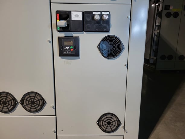 7.5 HP Eaton, SVX005A1-5A4N1, variable frequency drive, 600 Volts, 10 amps, like new - Image 1