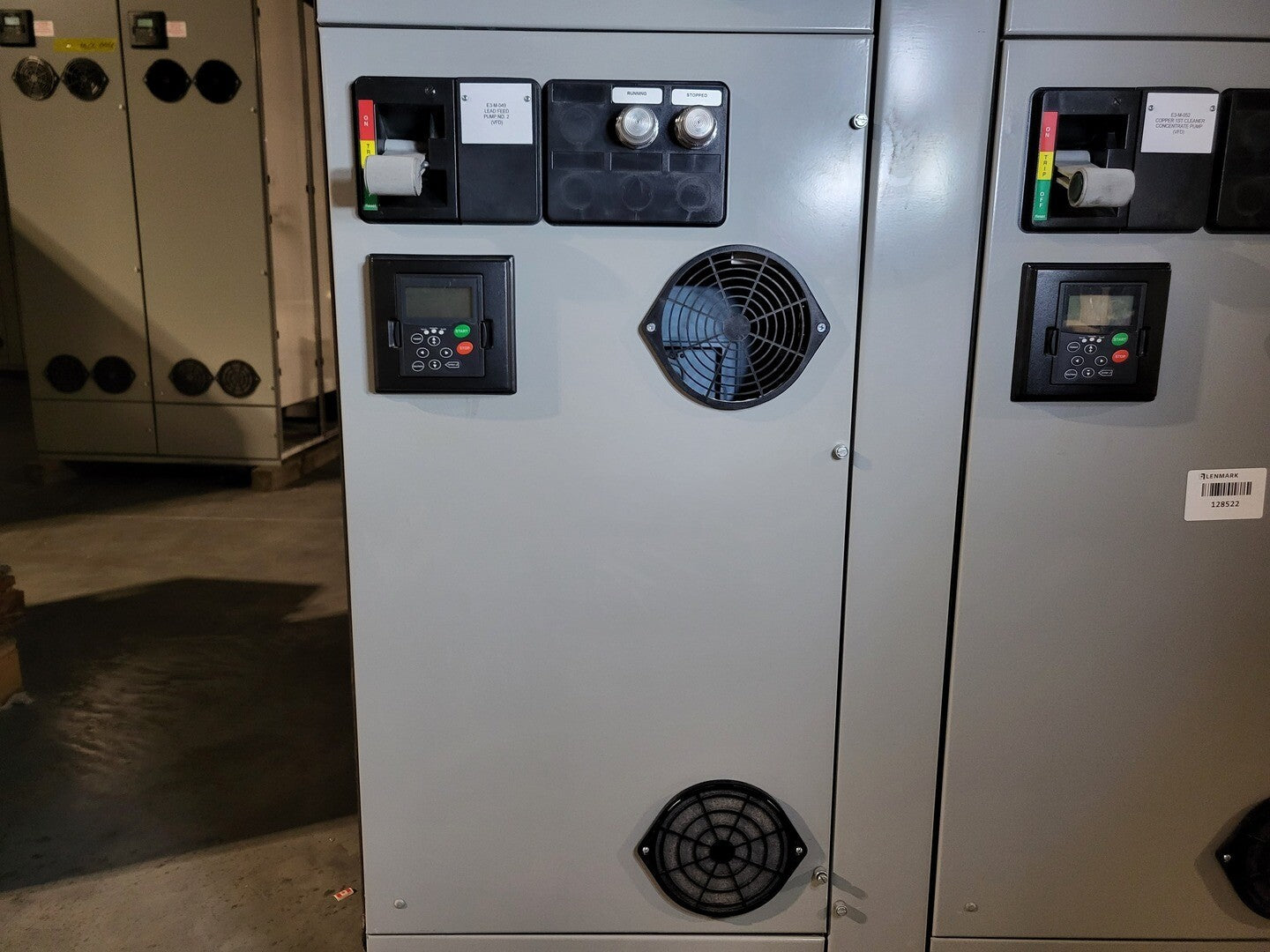 30 HP Eaton, SVX025A1-5A4N1, variable frequency drive, 600 Volts, 34 amps, like new - Image 1