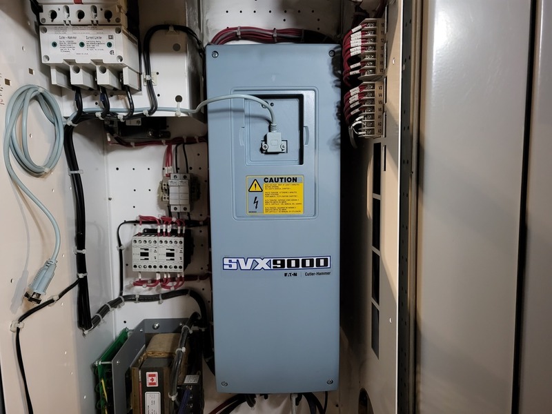 30 HP Eaton, SVX025A1-5A4N1, variable frequency drive, 600 Volts, 34 amps, like new - Image 5